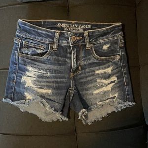 American Eagle | Destroyed Midi Short